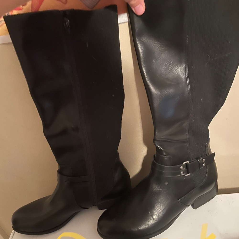 Black boots